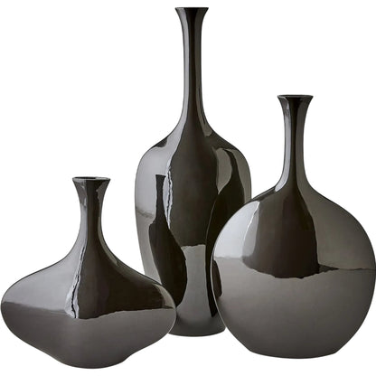 Silhouette Vase by Global Views. Made from ceramic in a modern style.