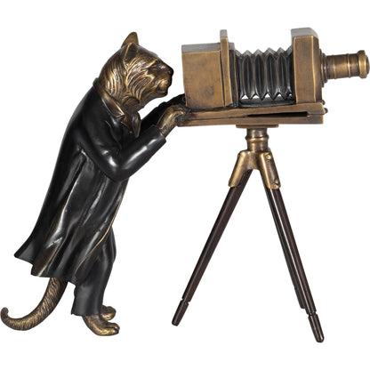 Feline Fotography Sculpture by Maitland-Smith in brass. Made from unique in a unique style.