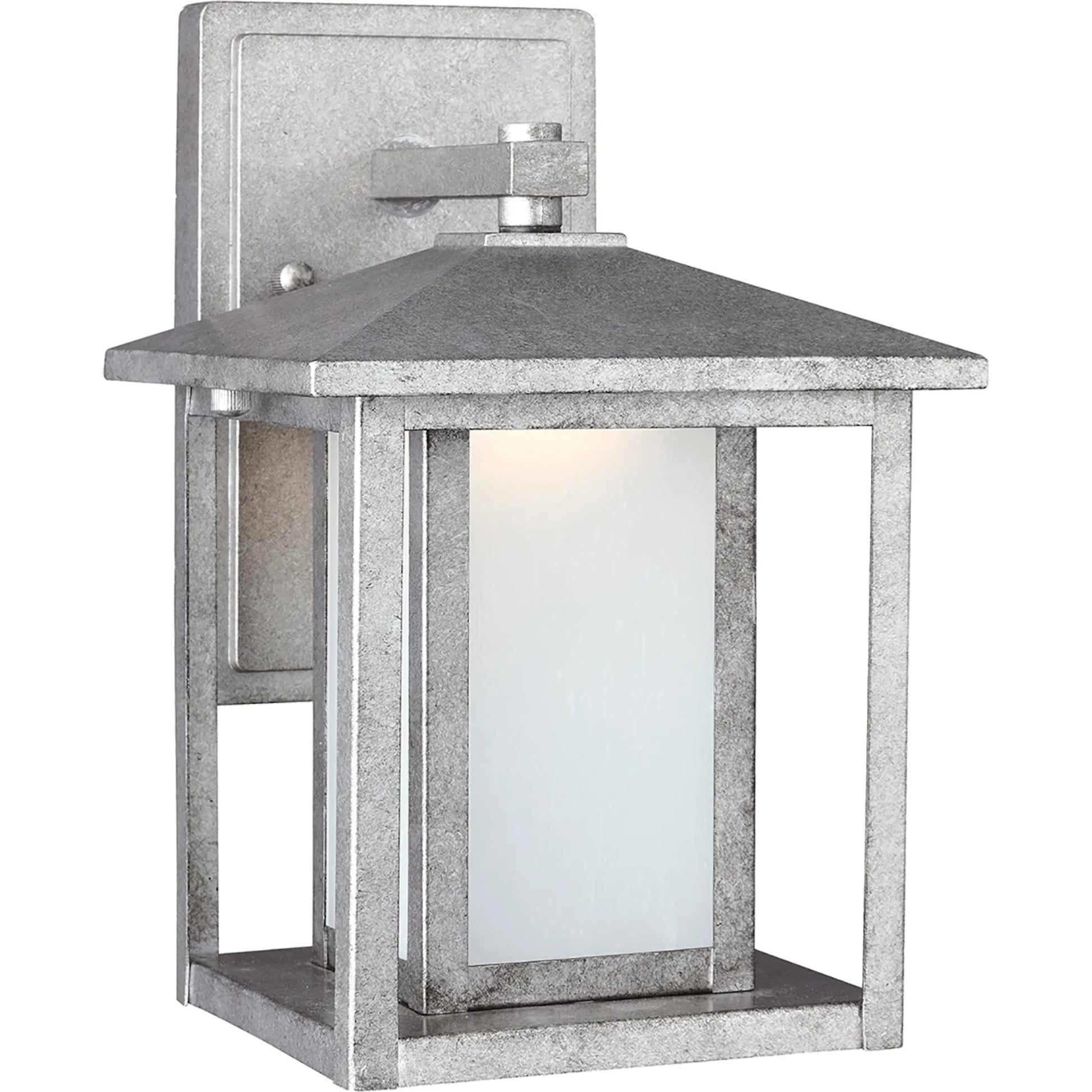 Hunnington One Light Outdoor Wall Lantern by Visual Comfort & Co.. Made from aluminum in a cottage & farmhouse style.