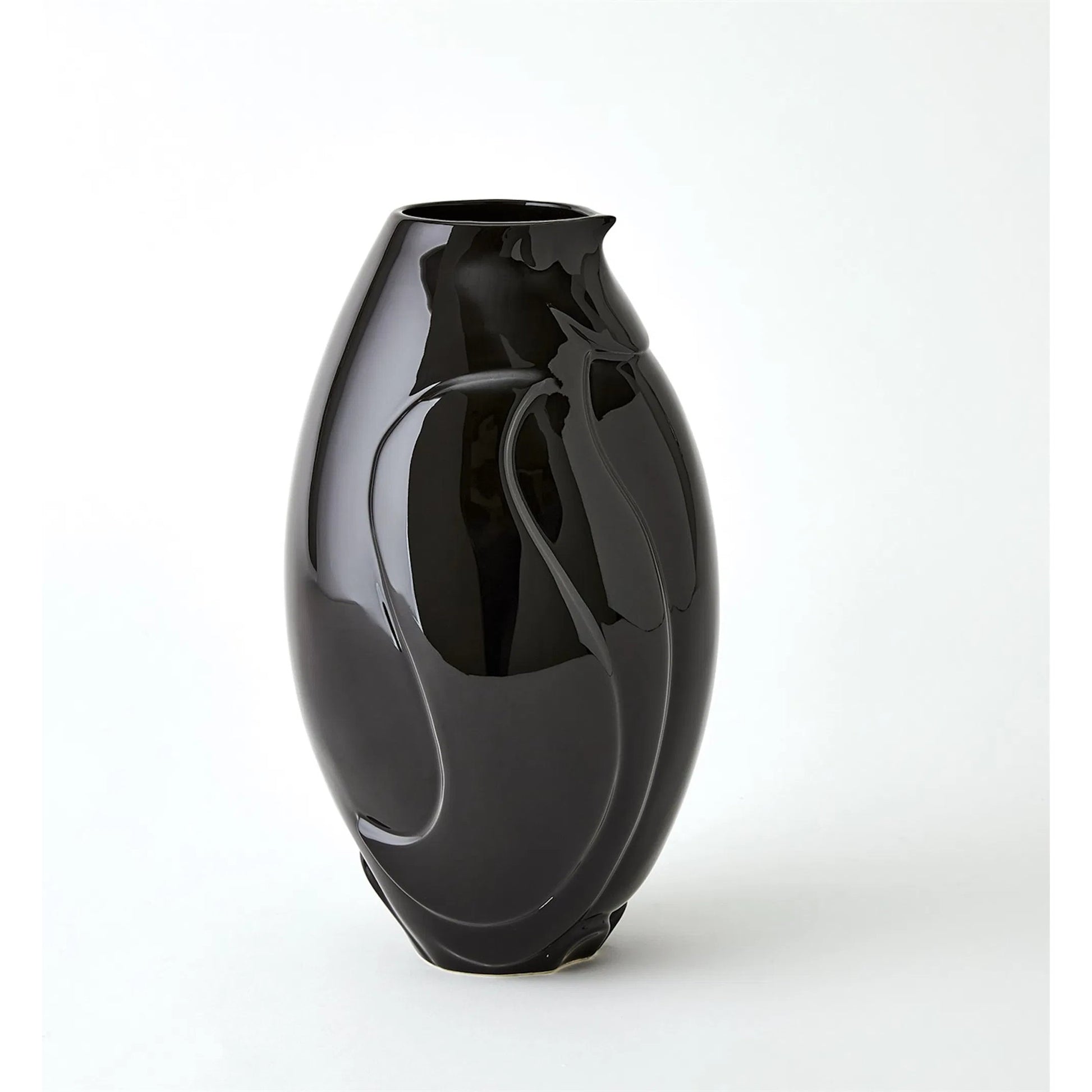 Penguin Vase by Global Views. Made from ceramic in a modern style.
