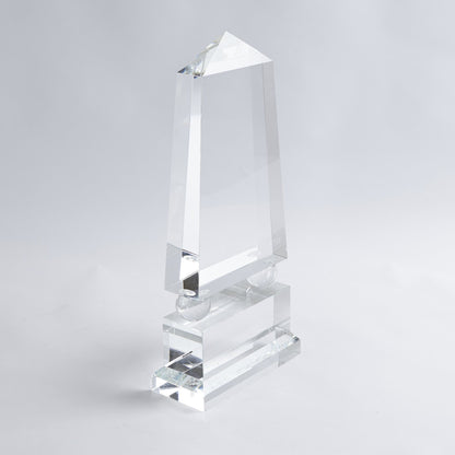 Crystal Obelisk by Global Views. Made from crystal in a modern style.