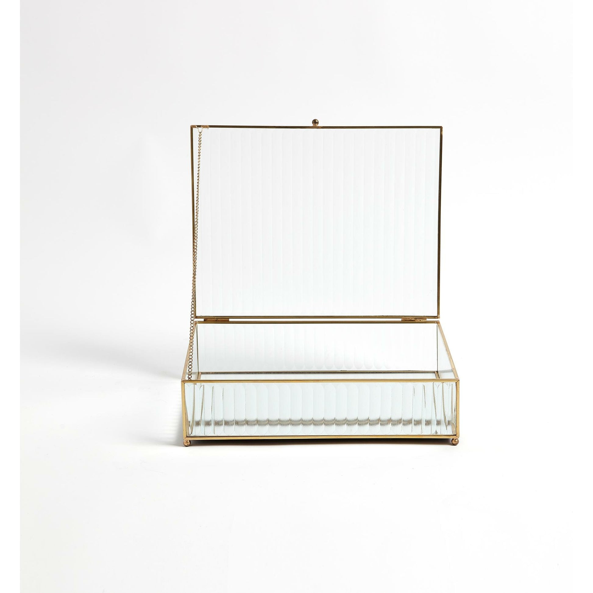 Reeded Glass Box by Global Views in clear. Made from copper, glass in a transitional style.