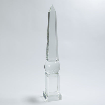 Crystal Obelisk by Global Views. Made from crystal in a modern style.