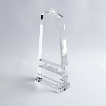 Crystal Obelisk by Global Views. Made from crystal in a modern style.
