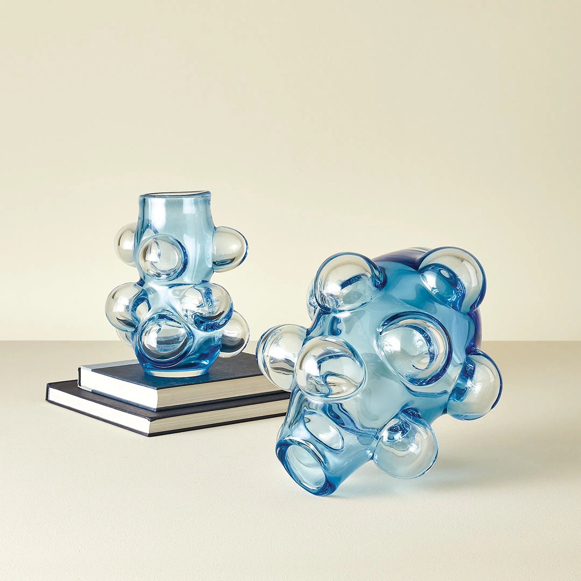 Bubbled Vase by Global Views. Made from artglass in a eclectic & global style.