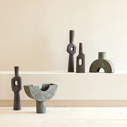 Ponte Vase by Global Views. Made from unique in a transitional style.
