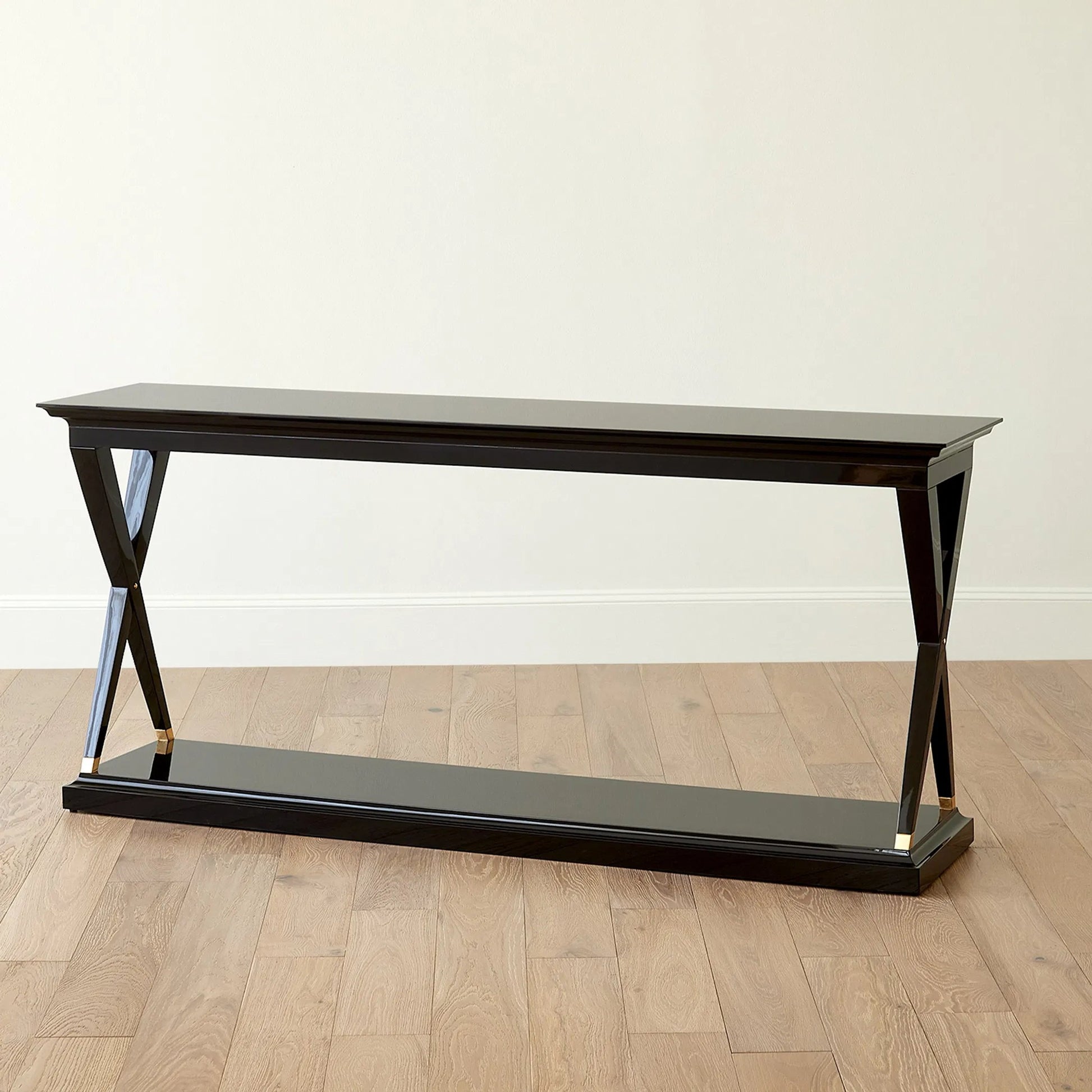 X-Console by Global Views in black. Made from mahogany wood in a modern style.