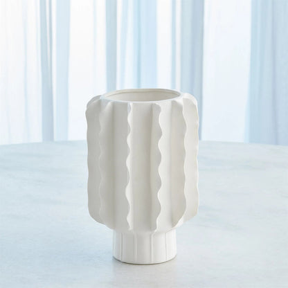Frilled Bowl by Global Views in white and matte white. Made from unique in a modern style.