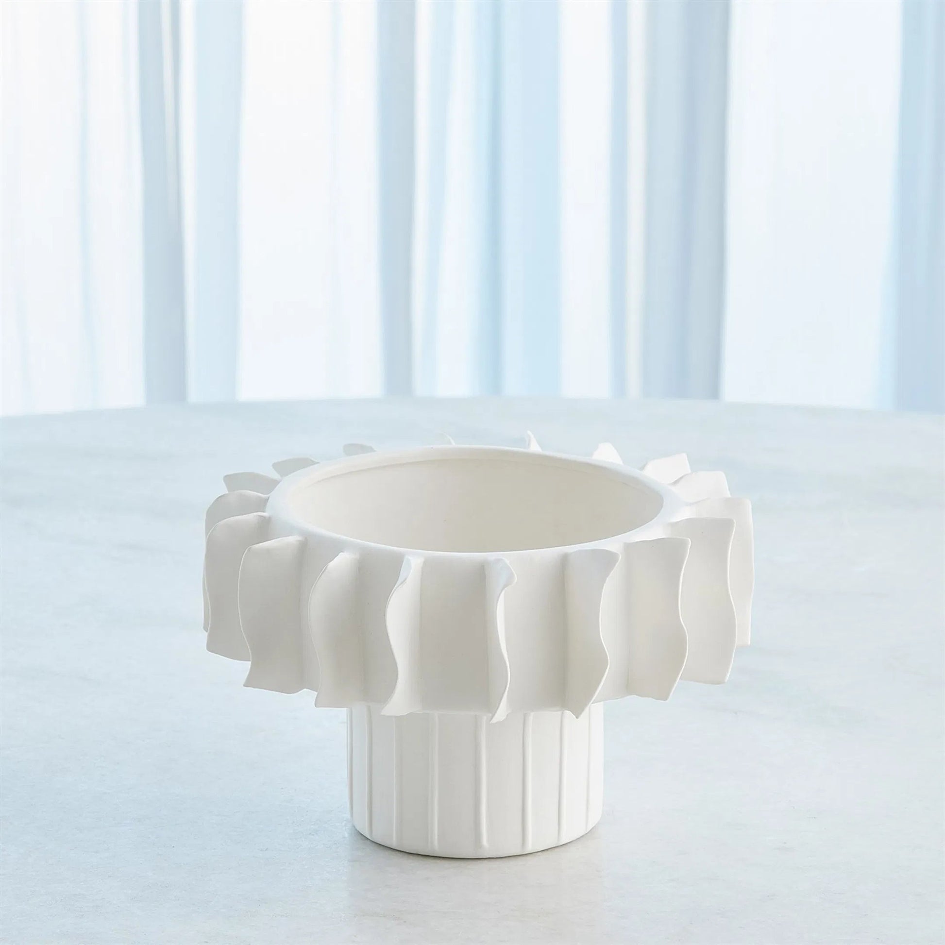 Frilled Bowl by Global Views in white and matte white. Made from unique in a modern style.