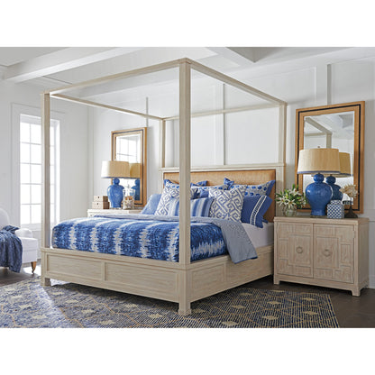 Collins Bachelors Chest by Lexington. Made from unique in a transitional style.