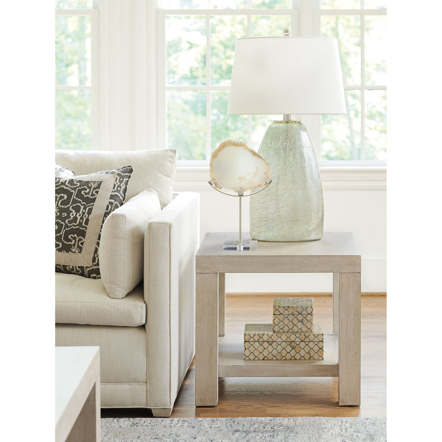 002 SR-835030 | Lifestyle | Surfrider End Table by Barclay Butera. Made from unique in a modern style.
