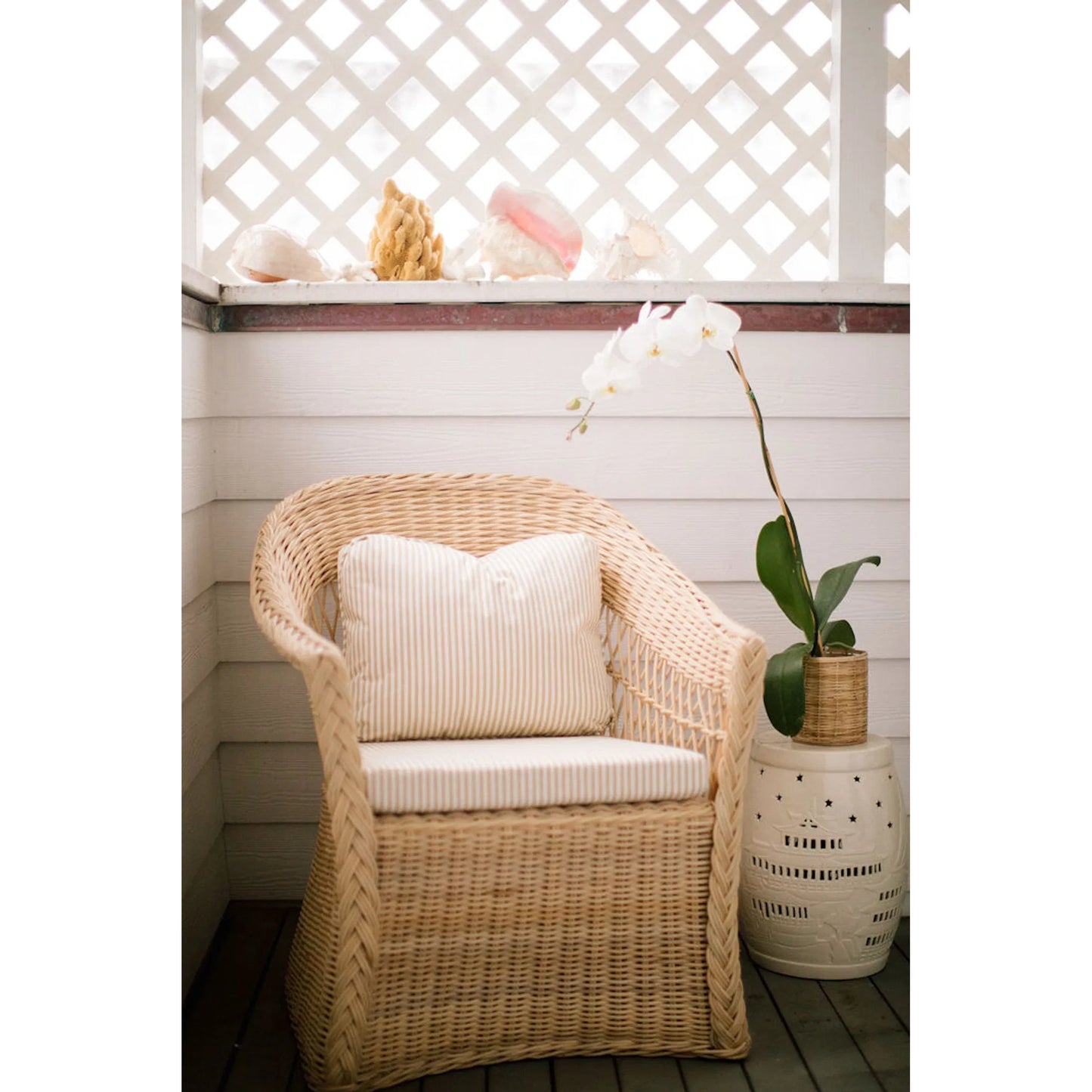 006 SI-2453027 | Lifestyle | Worth Chair by Chelsea House in tan. Made from natural rattan, fitrit rattan in a rustic style.