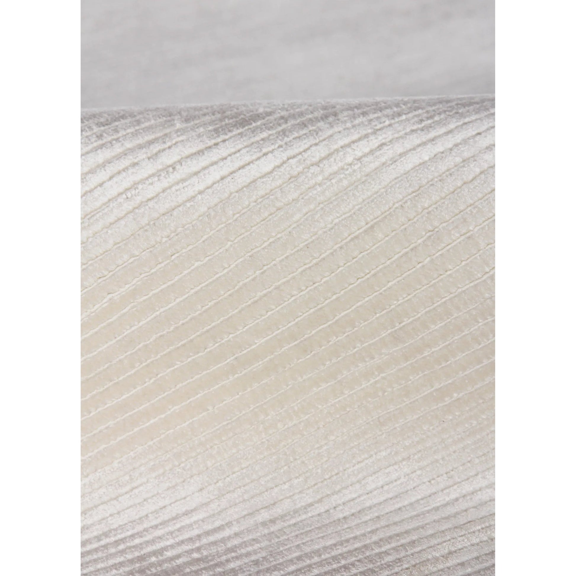 Dove Rug by Exquisite Rugs. Made from viscose in a unique style.