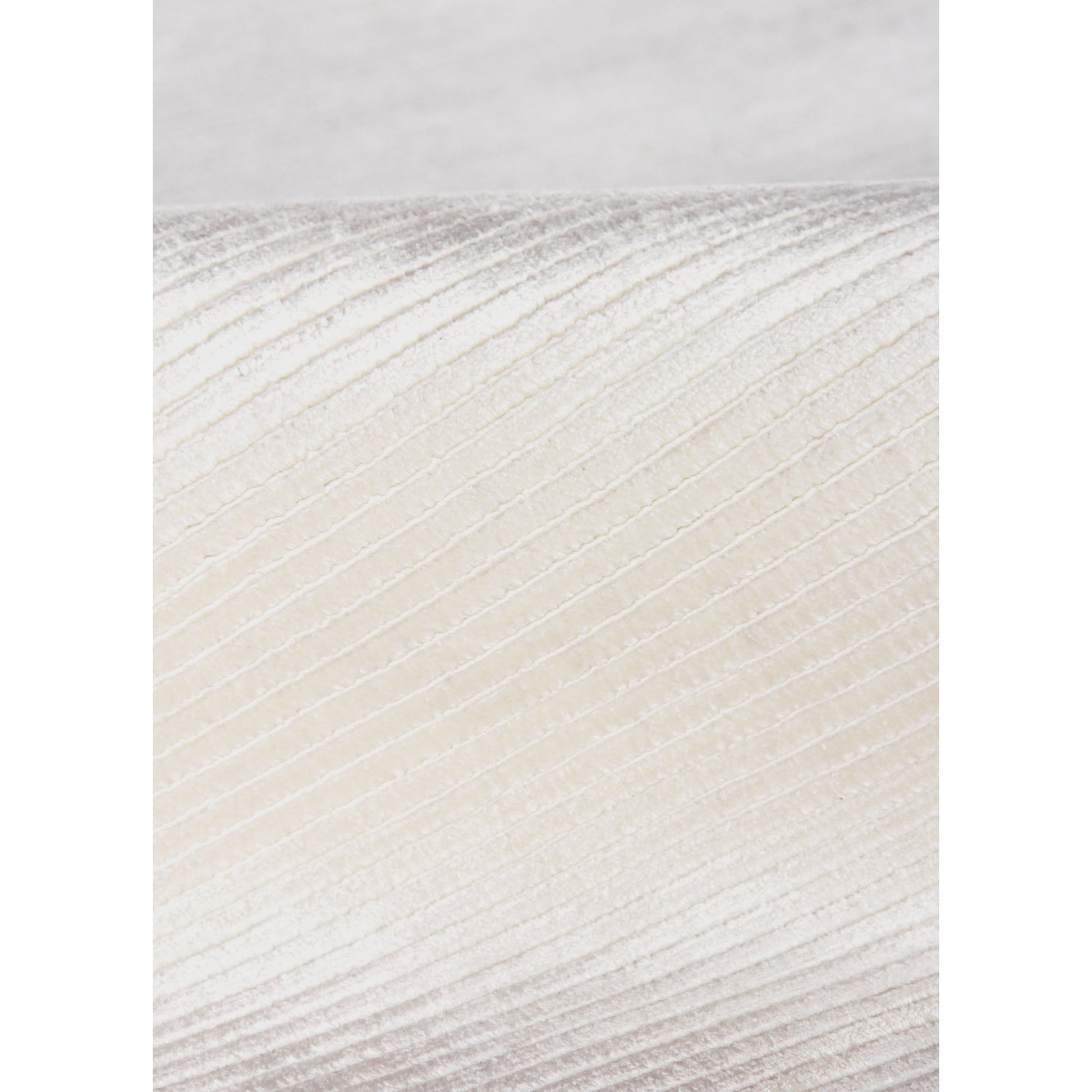Dove Rug by Exquisite Rugs. Made from viscose in a unique style.