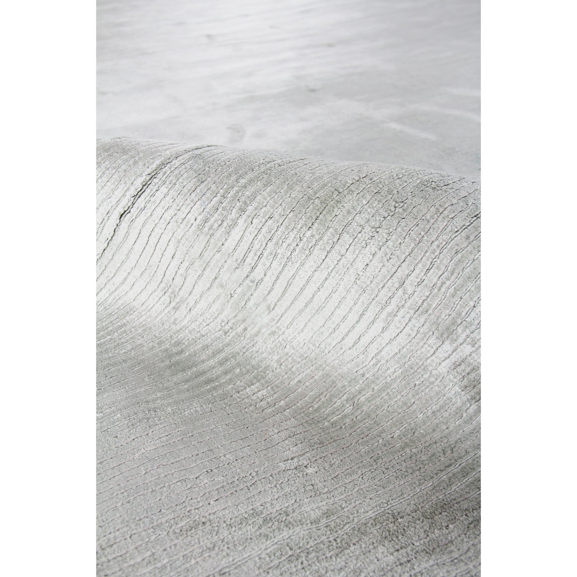 Dove Rug by Exquisite Rugs. Made from viscose in a unique style.