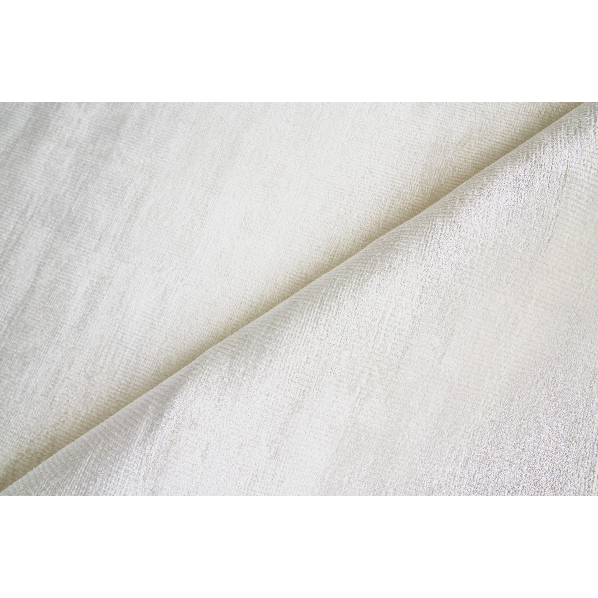 Dove Plain Rug by Exquisite Rugs. Made from viscose in a unique style.