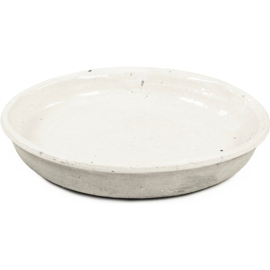 Distressed White Plate by Zentique in distressed white. Made from stoneware in a unique style.