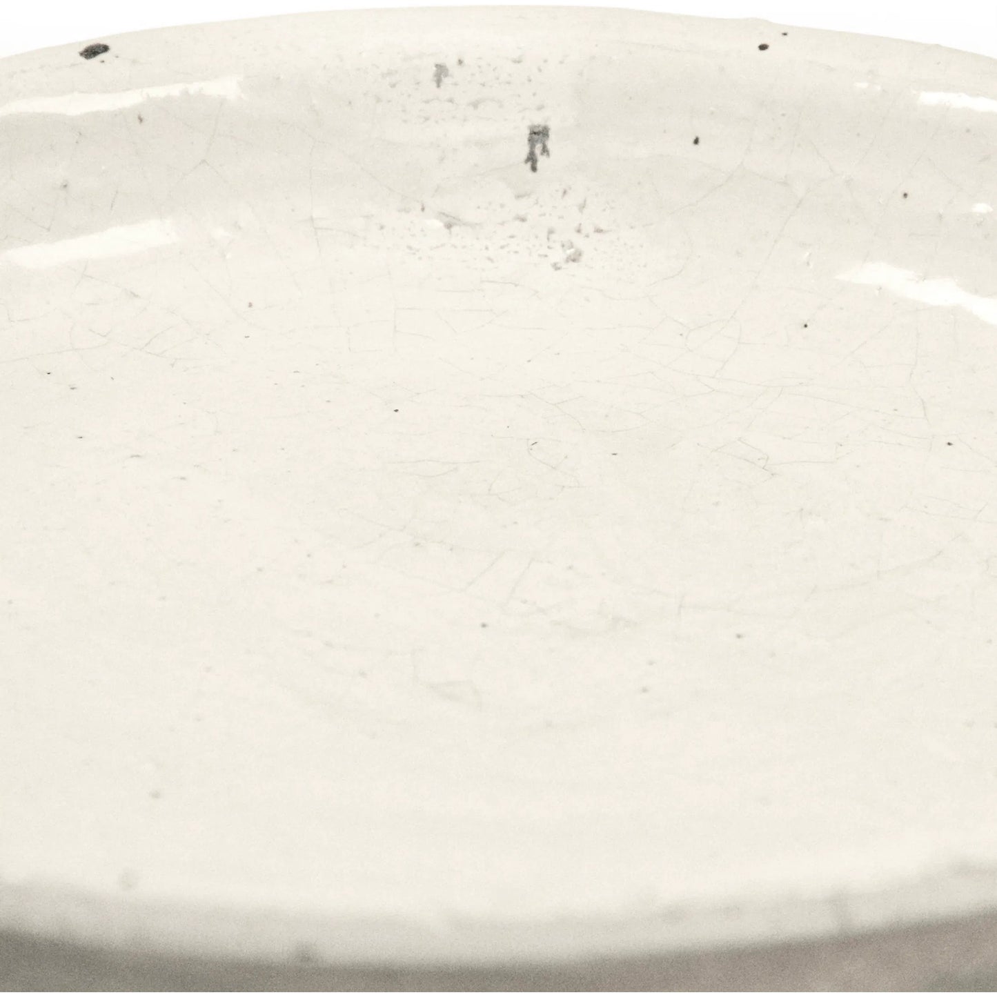 003 SI-2448820 | Closeup | Distressed White Plate by Zentique in distressed white. Made from stoneware in a rustic style.