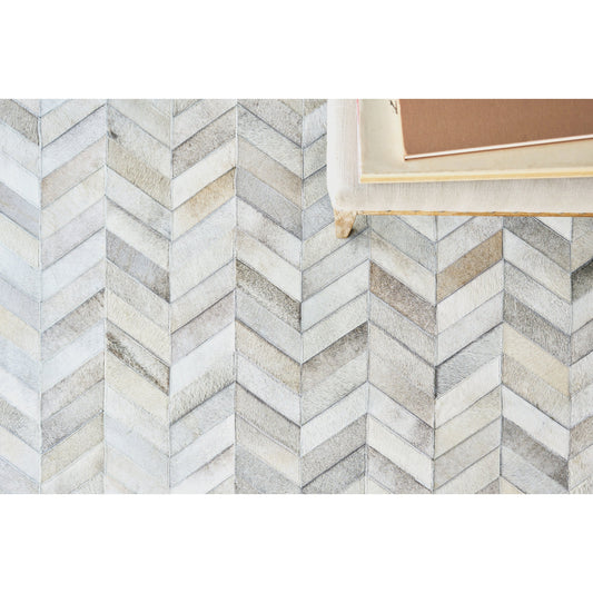 Natural Hide Rug - White, Silver by Exquisite Rugs in white/silver. Made from unique in a unique style.