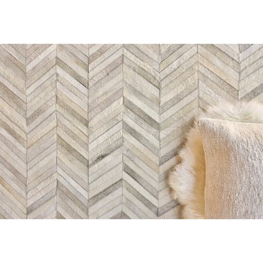 Natural Hide 9904 Rug by Exquisite Rugs in silver. Made from leather hide in a unique style.