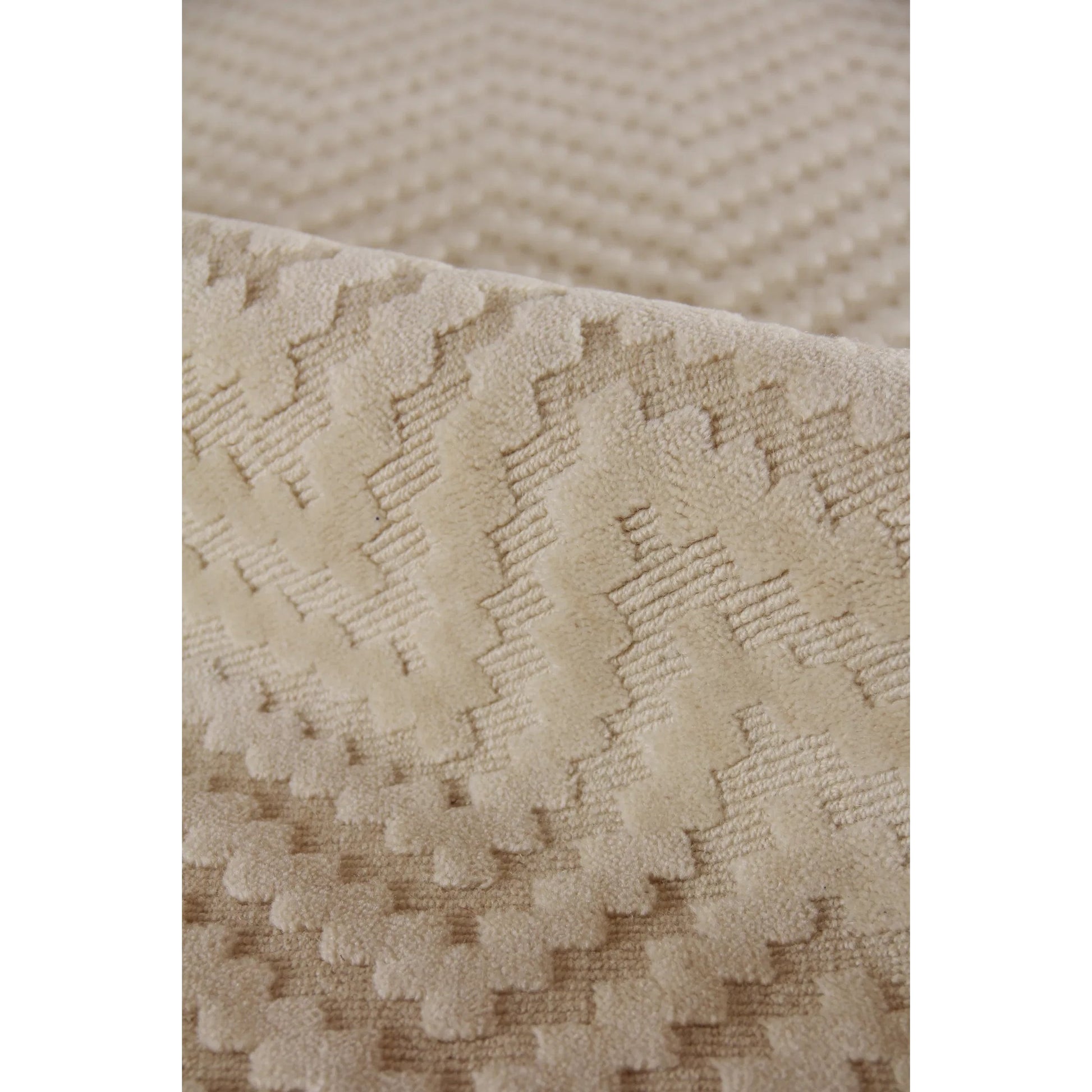 Demani Rug by Exquisite Rugs. Made from new zealand wool in a unique style.