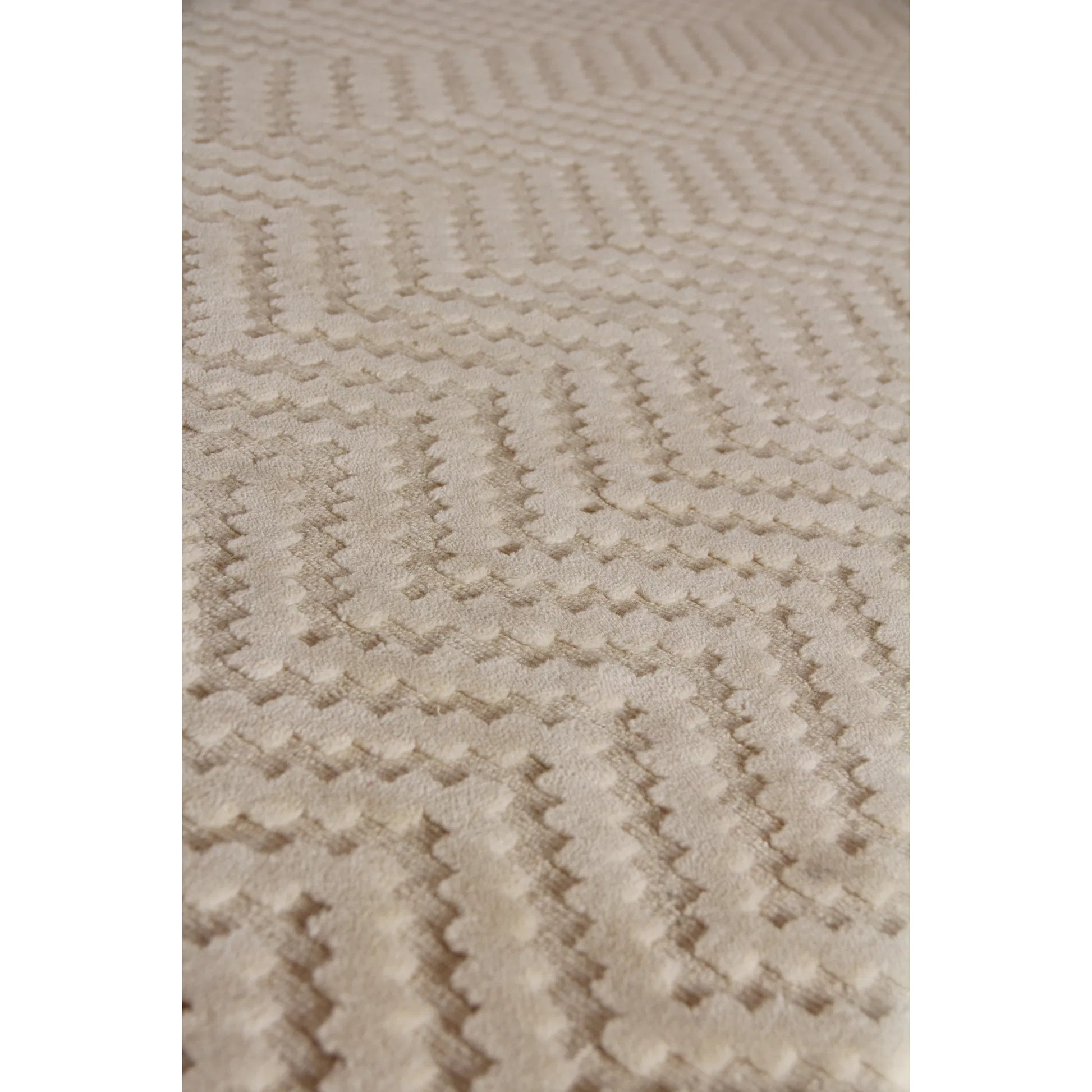 Demani Rug by Exquisite Rugs. Made from new zealand wool in a unique style.