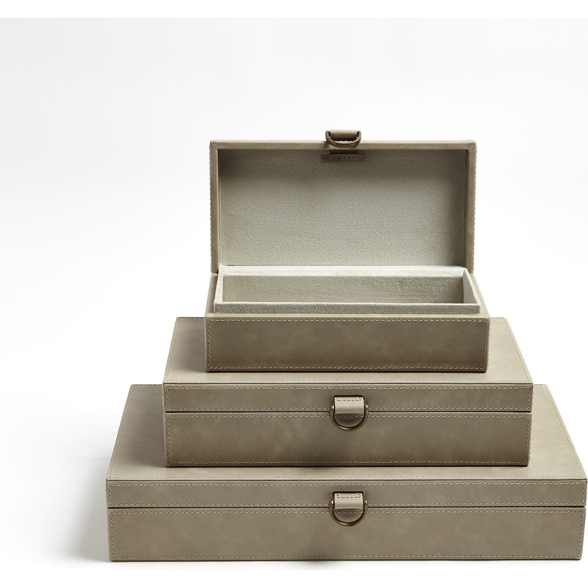 Marbled Leather D Ring Box by Global Views. Made from unique in a transitional style.