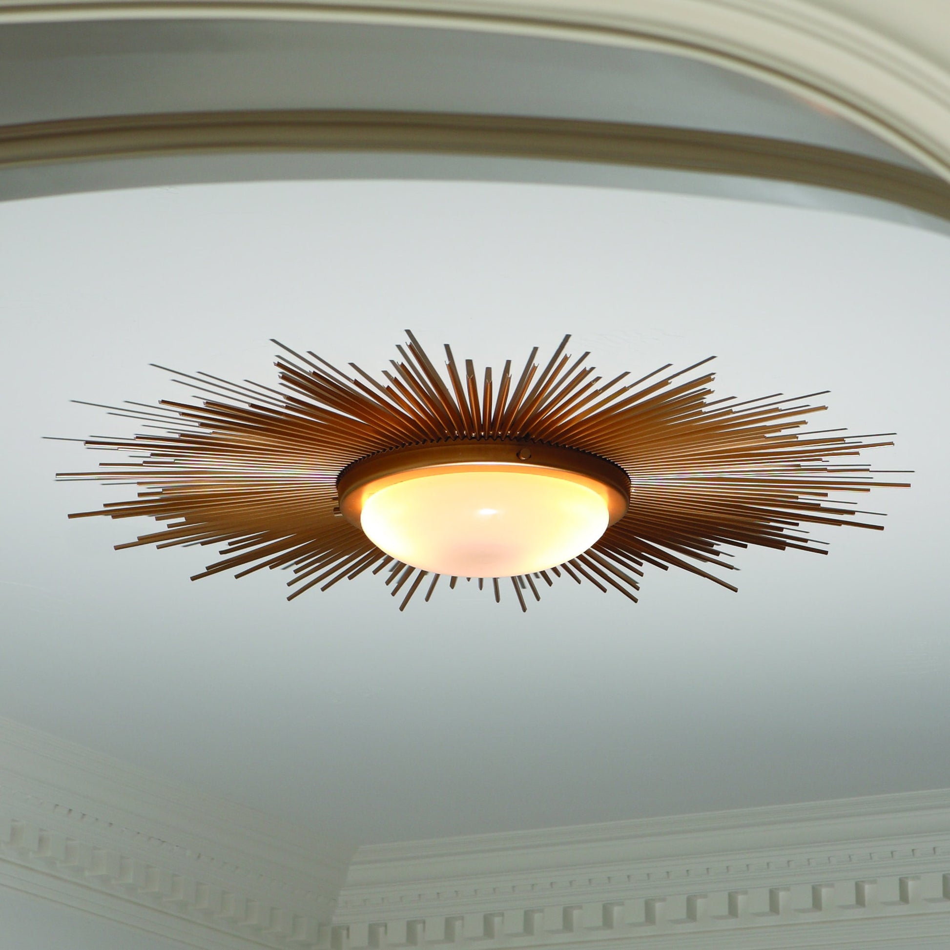 Sunburst Fixture by Global Views. Made from brass, glass in a transitional style.