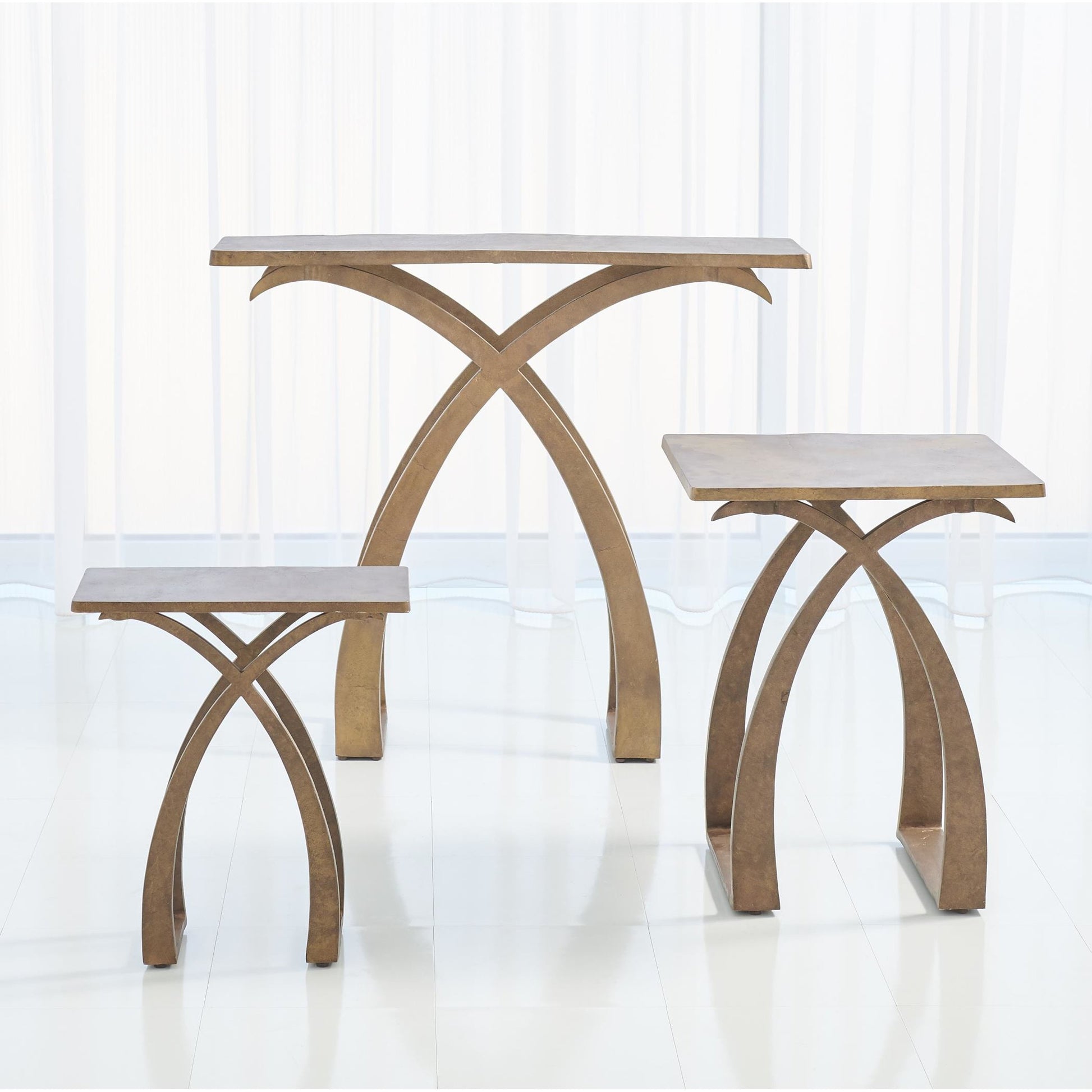 Saigon Console by Global Views in antique brass. Made from cast aluminum in a transitional style.