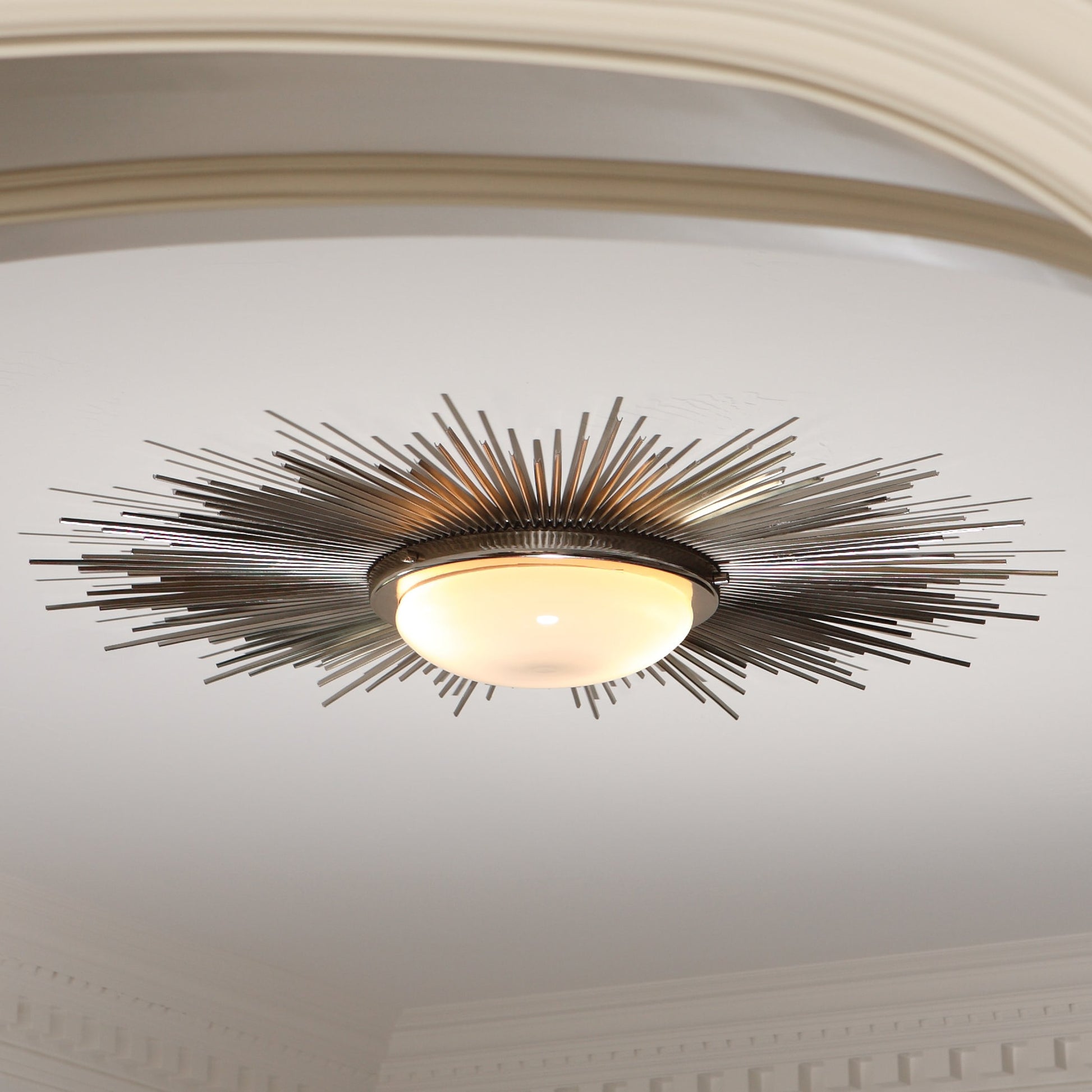 Sunburst Fixture by Global Views. Made from brass, glass in a transitional style.