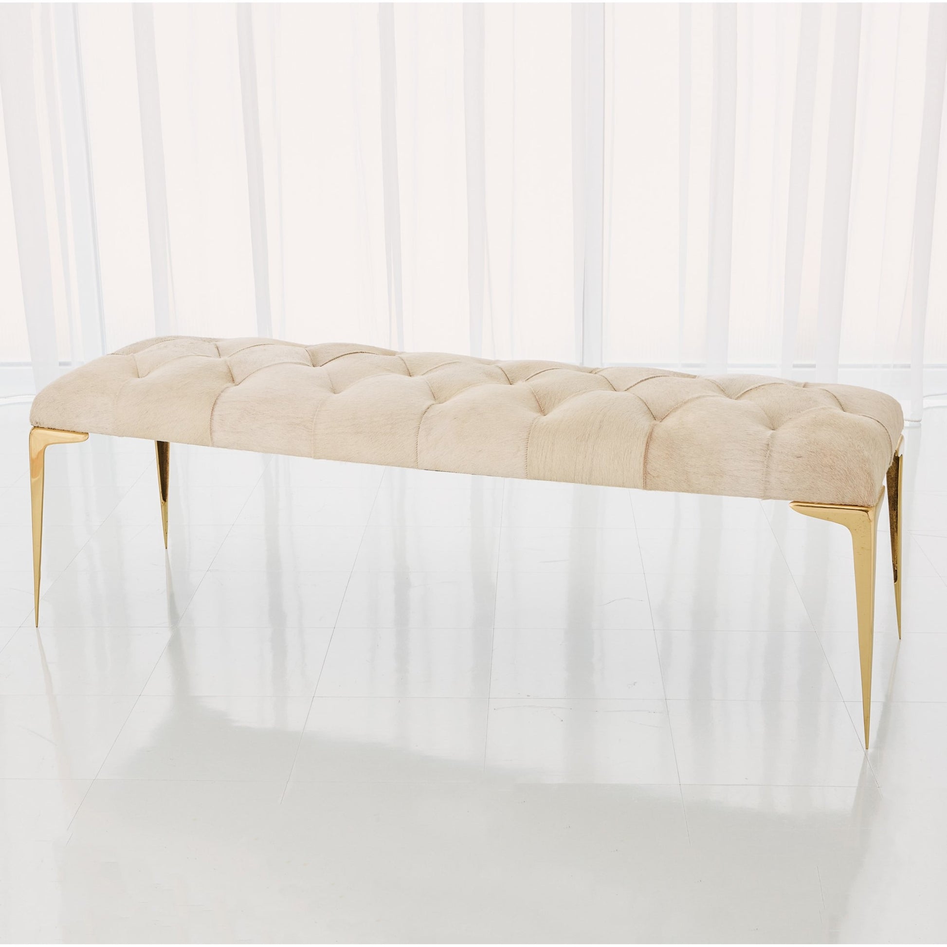 Stiletto Bench by Global Views. Made from unique in a transitional style.