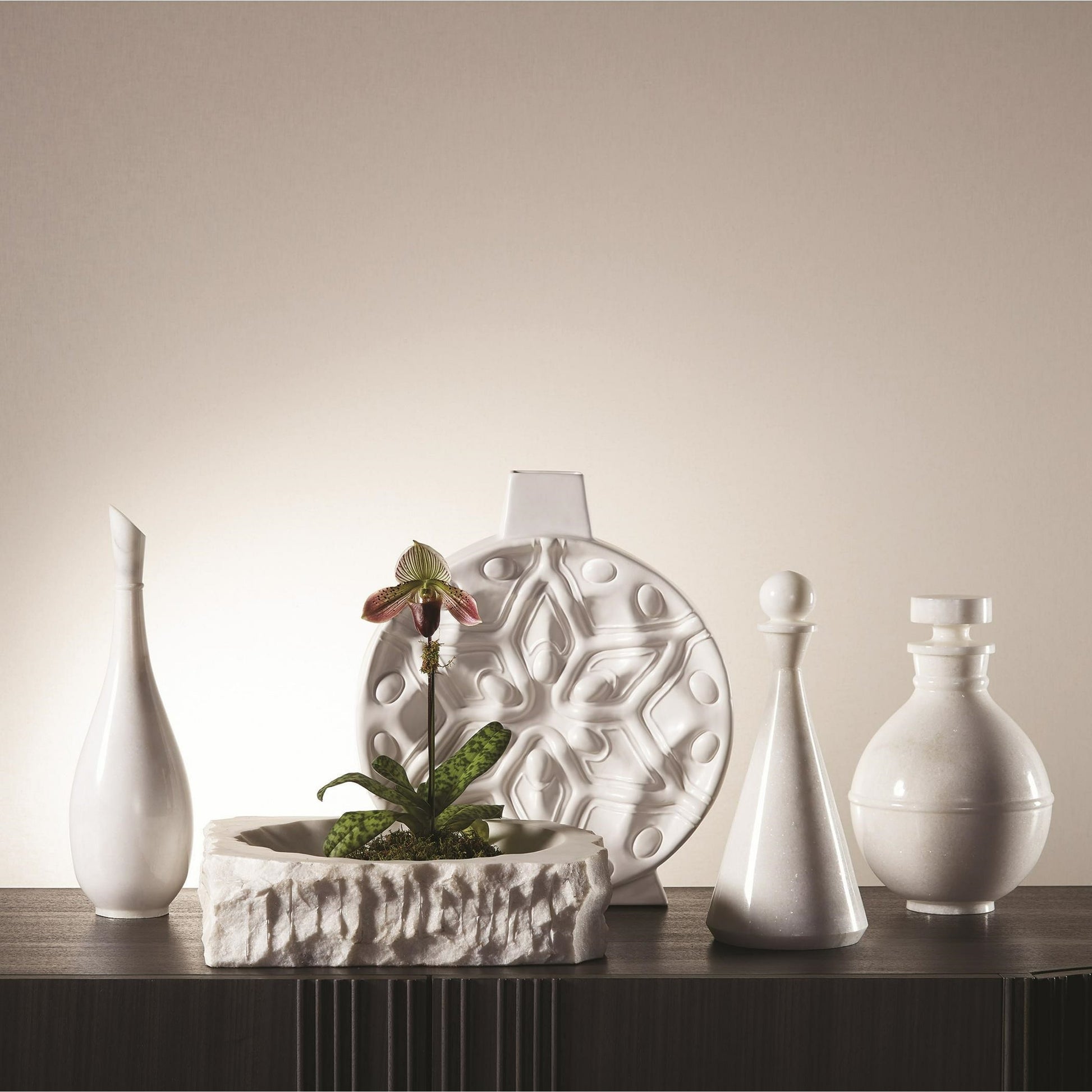 Chiseled Block Bowl by Global Views in white marble. Made from white banswara in a eclectic & global style.