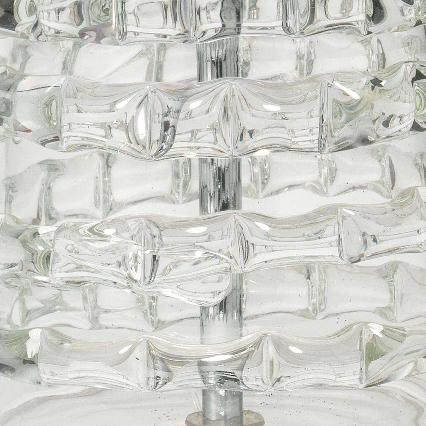 005 S-292211 | Closeup | Ribbon Table Lamp by Jamie Young in clear glass. Made from glass in a modern style.