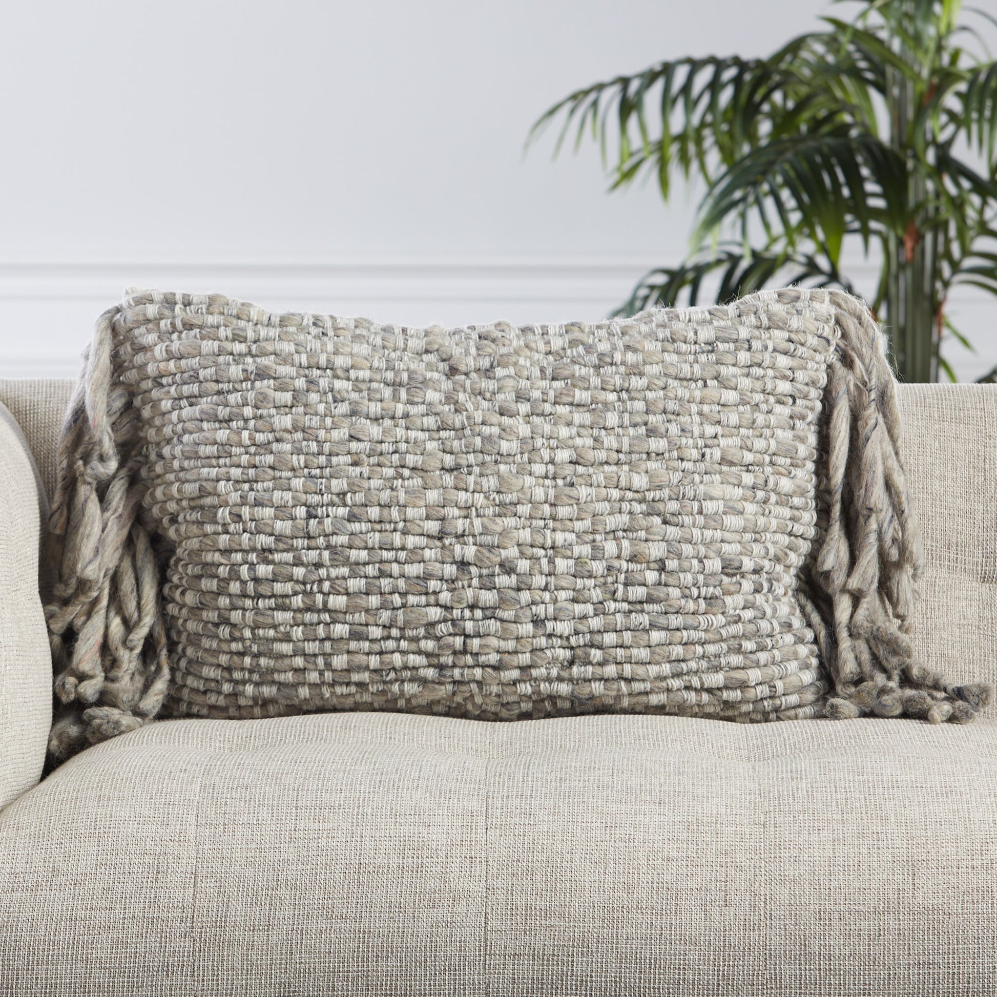 Angora AGO08 Pillow by Jaipur Living. Made from 70% wool, 20% polyester, 10% linen in a eclectic & global style.