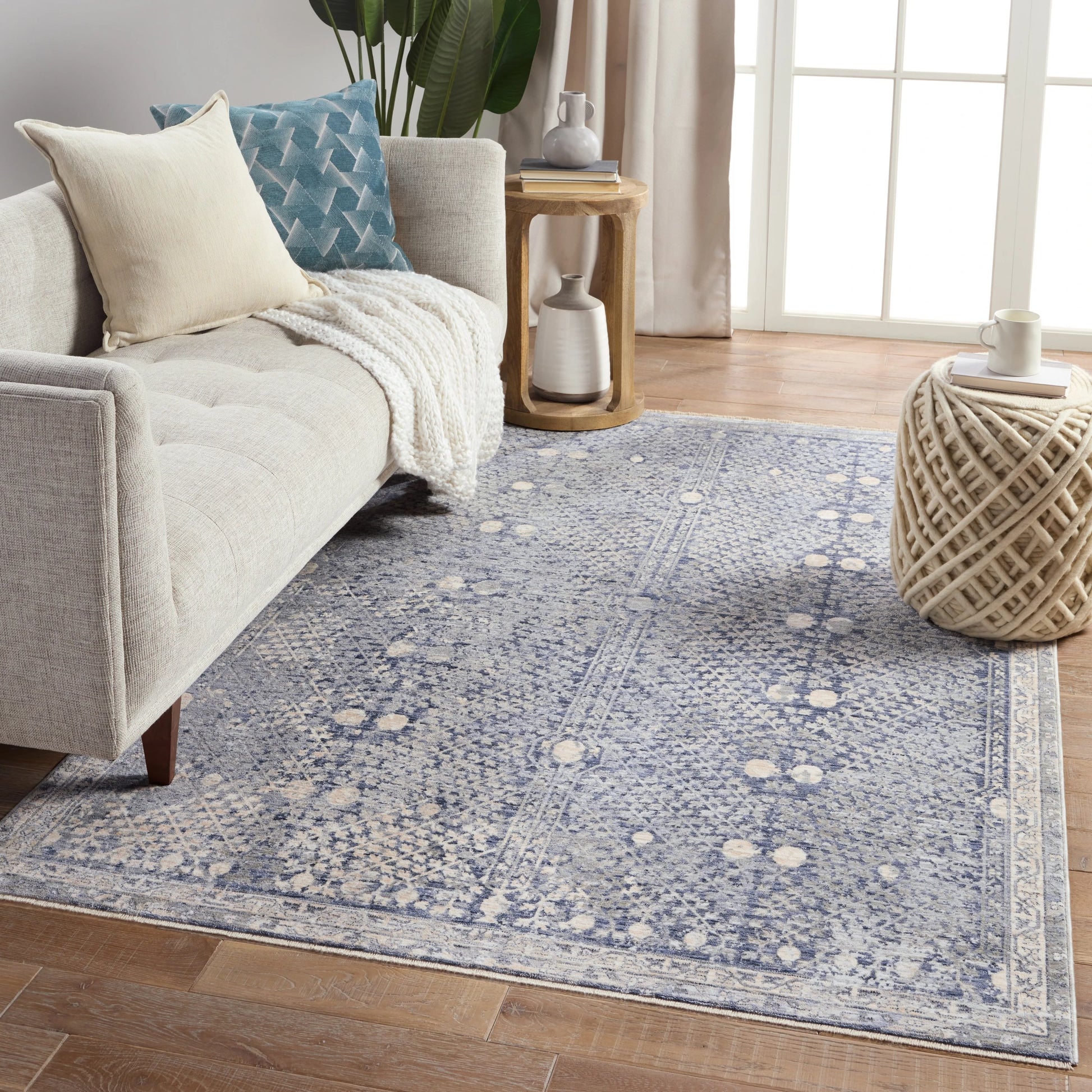 Ballad BLA01 Rug by Jaipur Living. Made from 100% polyester in a unique style.
