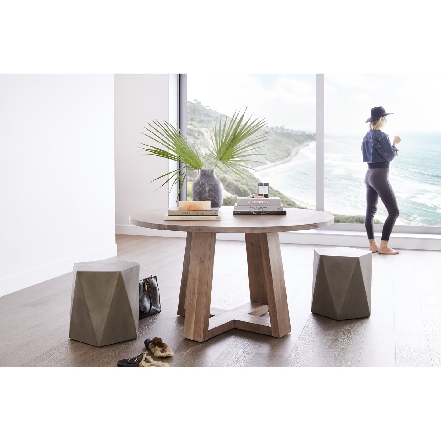 006 S-339705 | Lifestyle | Gem Outdoor Stool by Moe's Home Collection in dark gray. Made from fiber reinforced natural concrete in a modern style.