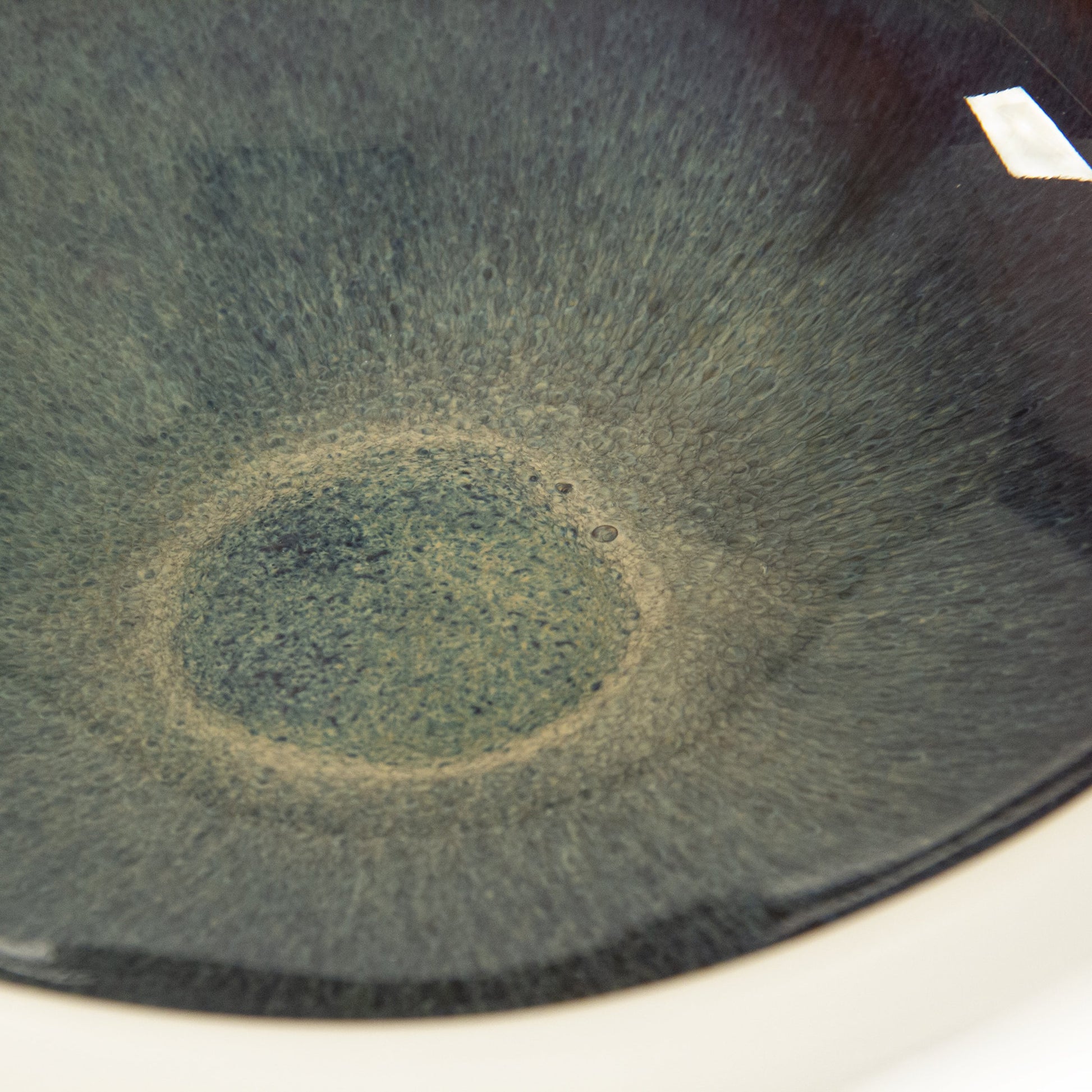 Atomic Platter by Zentique in matte white and ceramic. Made from ceramic in a coastal style.