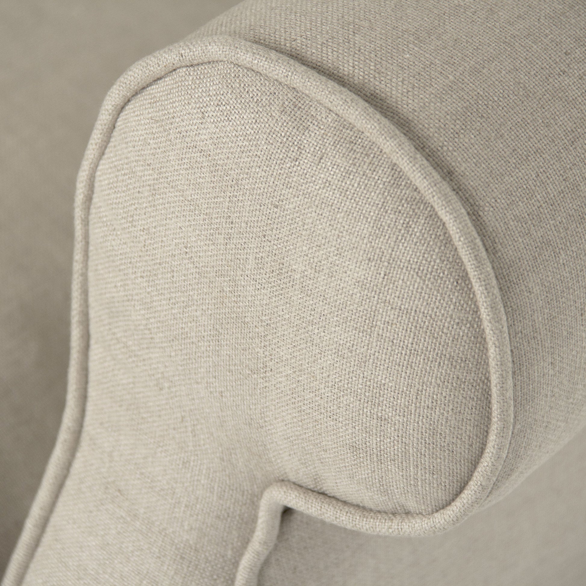 Hampton Chair by Zentique. Made from unique in a traditional style.