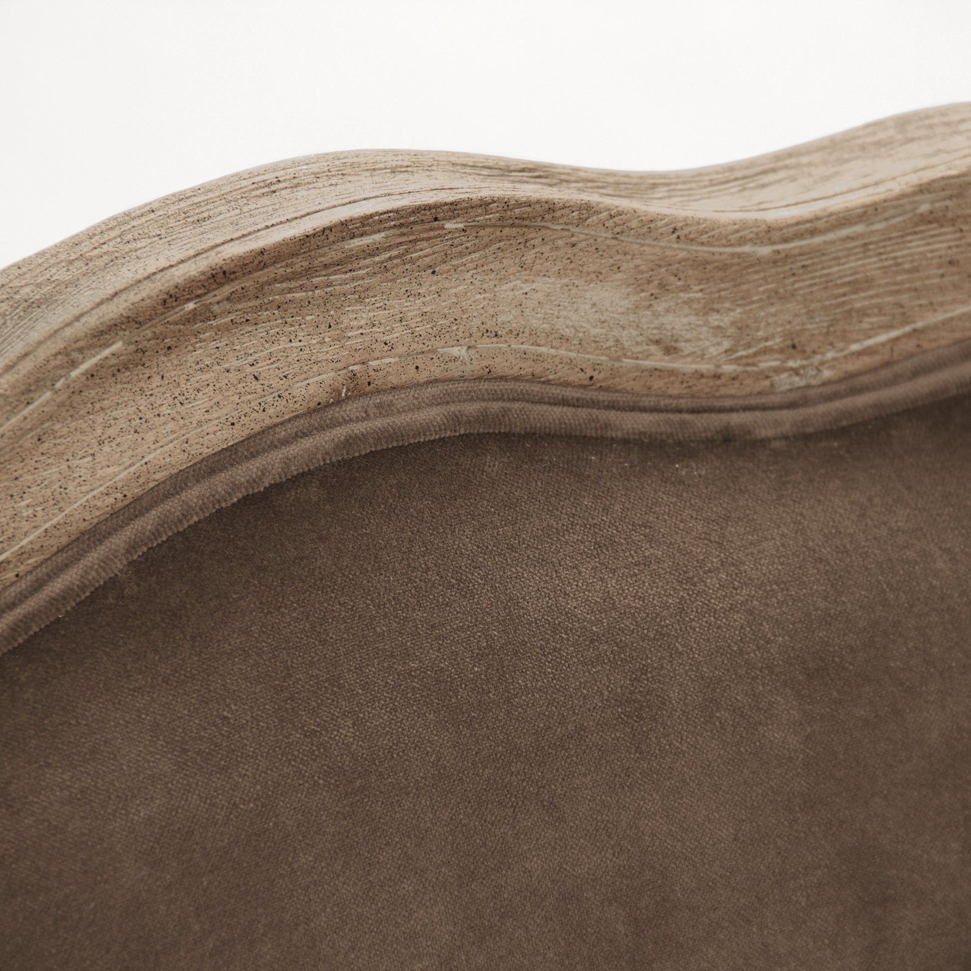 Maison Love Chair by Zentique. Made from unique in a traditional style.