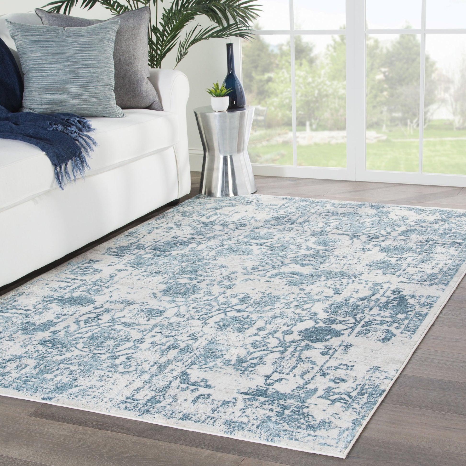 Cirque CIQ16 Rug by Jaipur Living in gray. Made from unique in a unique style.
