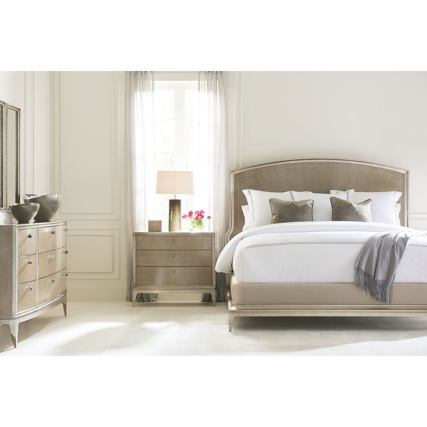 004 SR-769025 | Lifestyle | Rise to the Occasion Bed by Caracole in soft silver leaf, moonlit sand, lightly brushed chrome. Made from birch, silver curly maple in a transitional style.