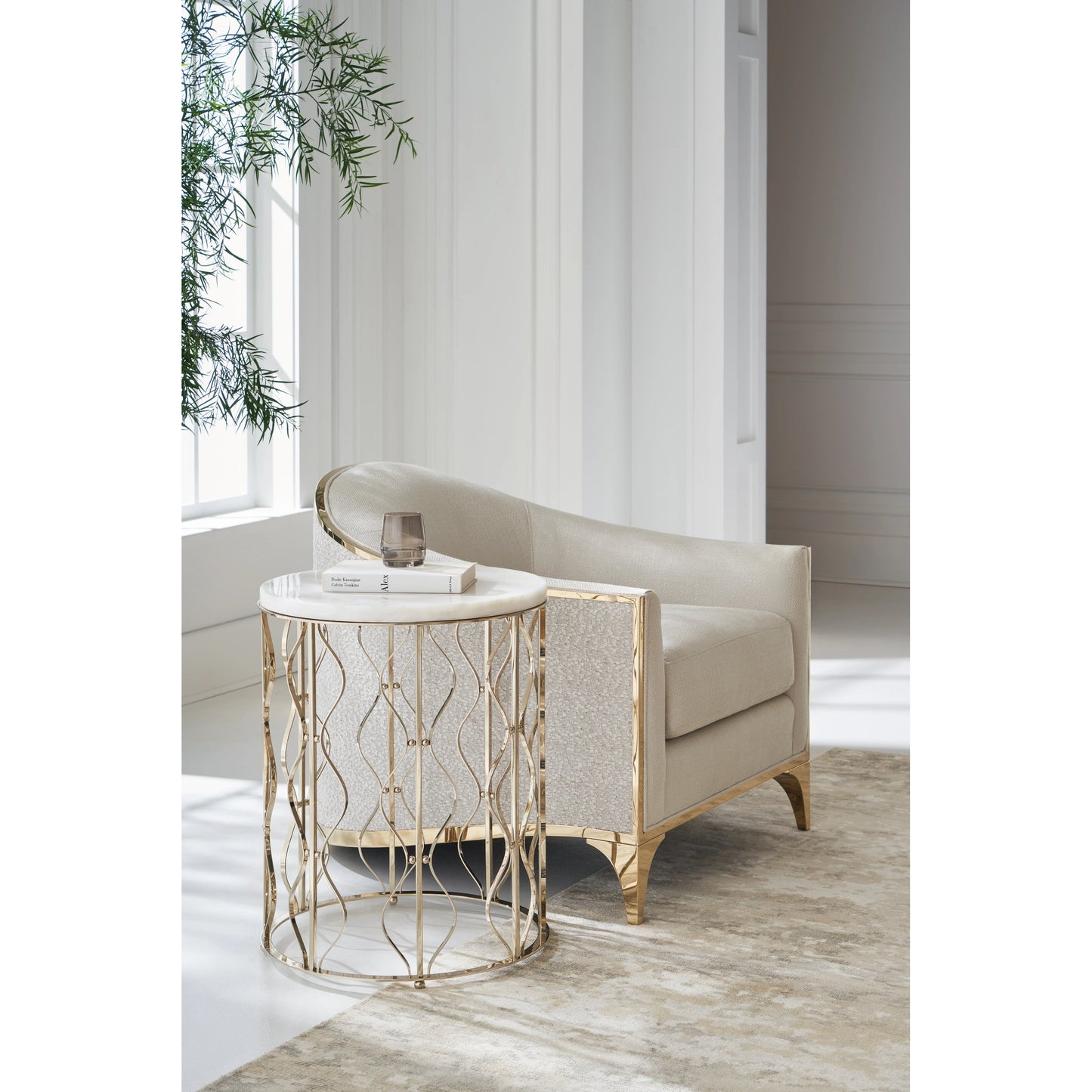 004 SI-1955791 | Lifestyle | Style Spotter by Caracole in white, marble, pearl, gold and whisper of gold. Made from metal, marble in a modern style.