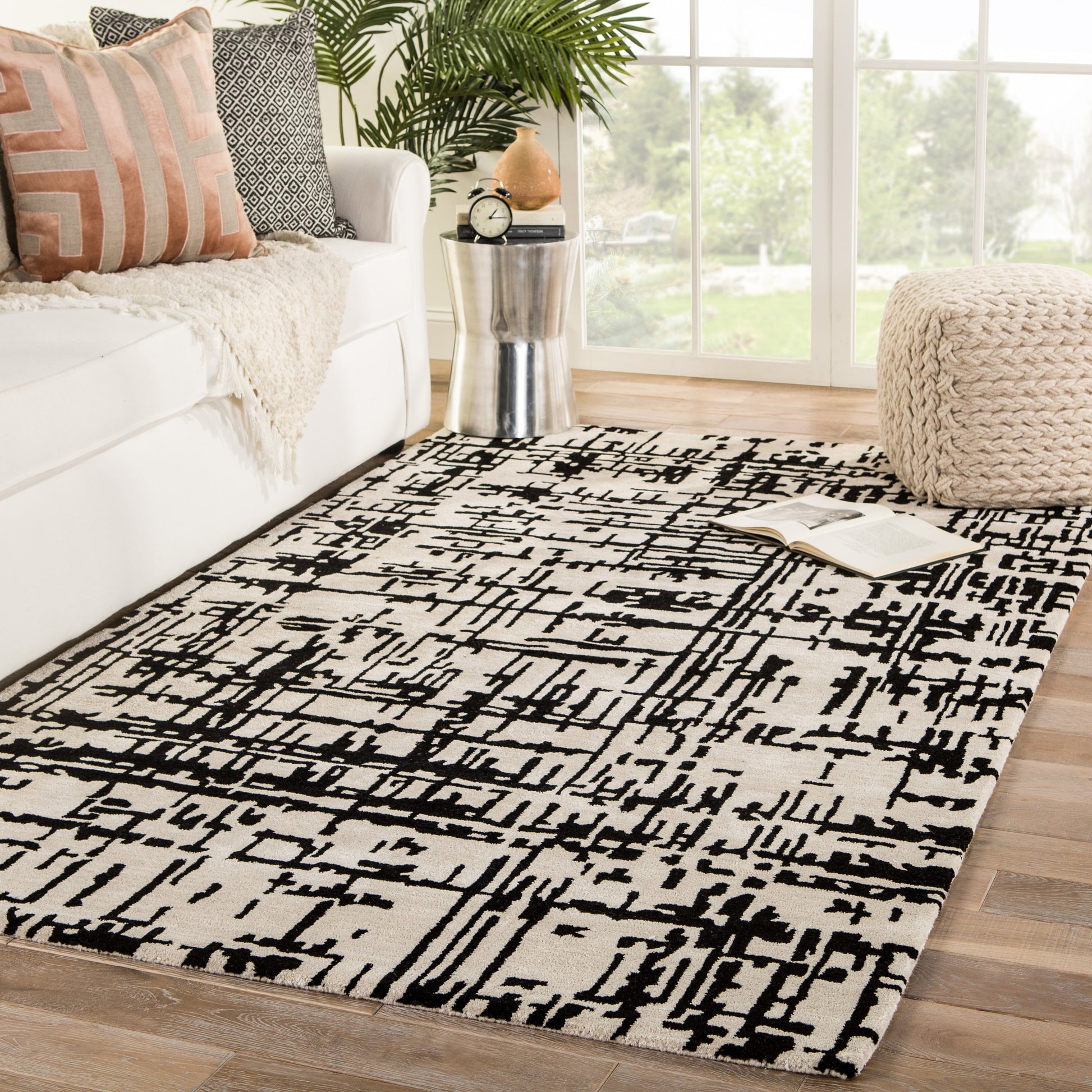 Clayton CLN16 Rug by Jaipur Living. Made from unique in a modern style.