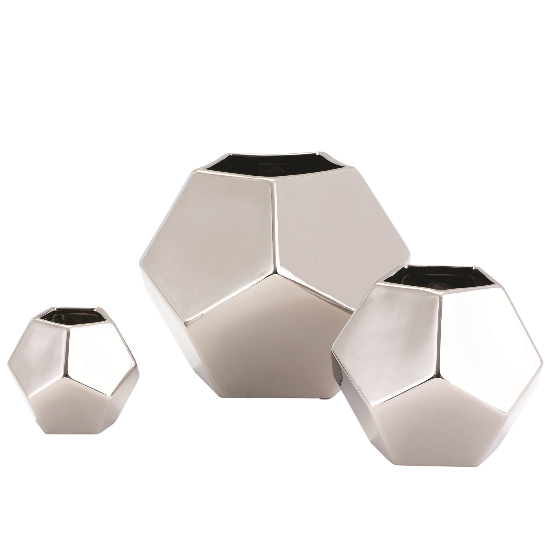 Faceted Vase by Global Views. Made from ceramic in a modern style.