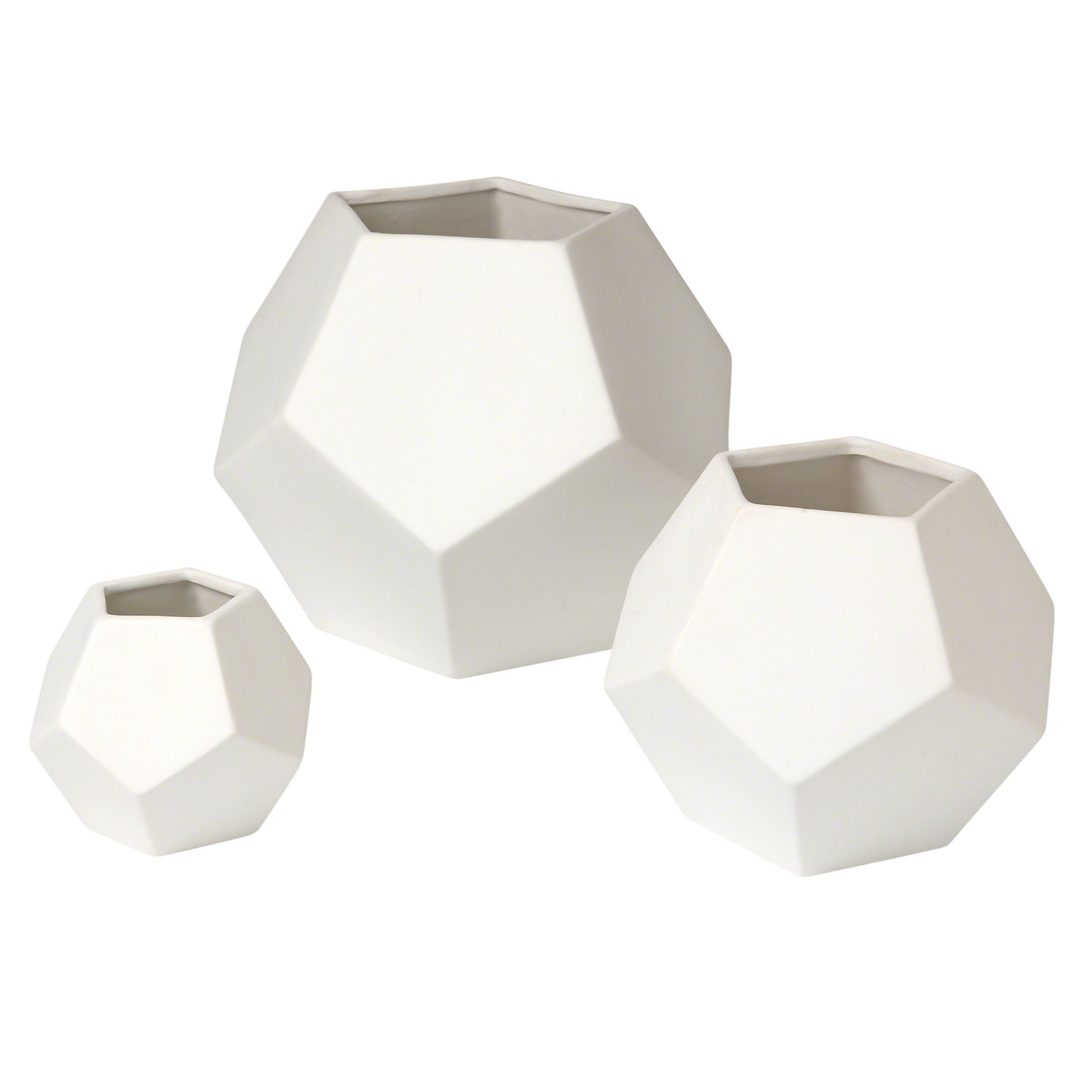 Faceted Vase by Global Views. Made from ceramic in a modern style.