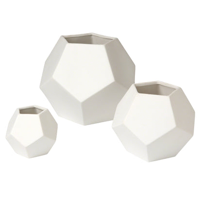 Faceted Vase by Global Views. Made from ceramic in a modern style.