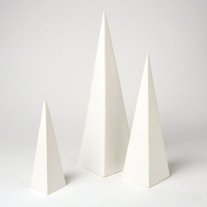 Pyramid Objet by Global Views. Made from ceramic in a eclectic & global style.