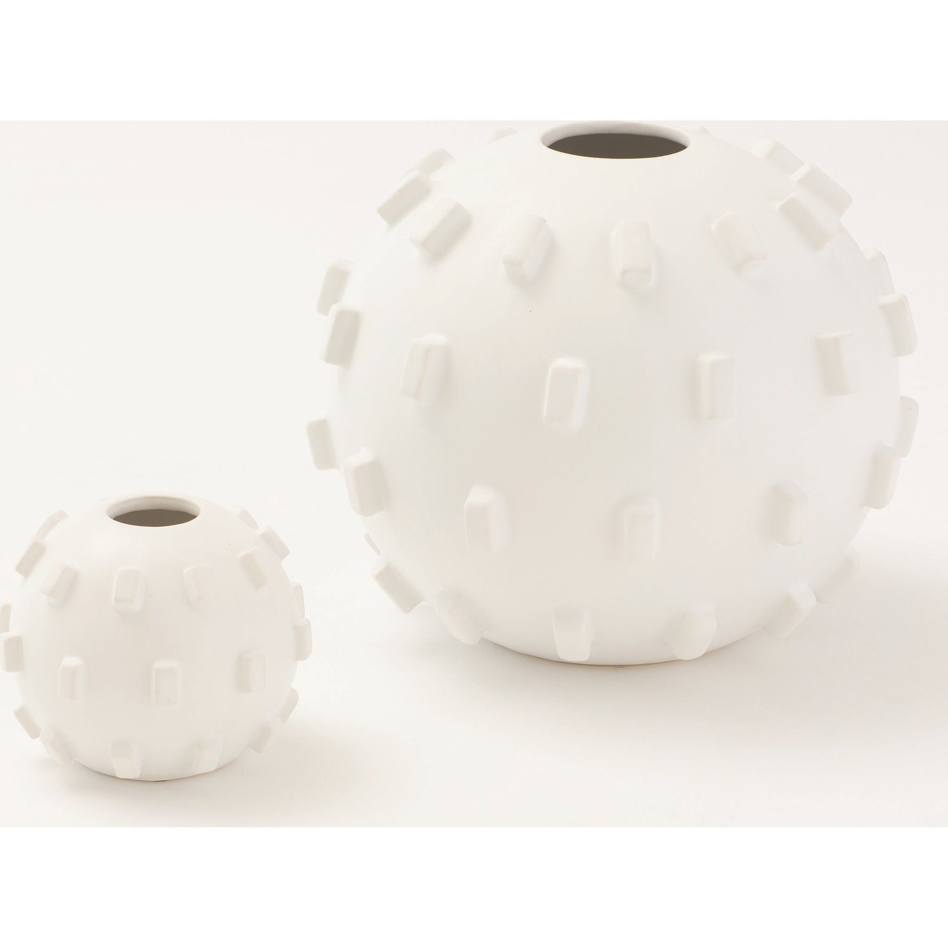 Thielo Vase by Global Views. Made from ceramic in a modern style.