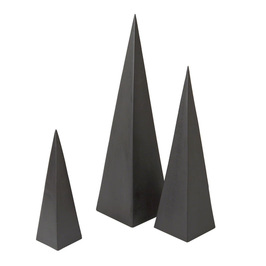Pyramid Objet by Global Views. Made from ceramic in a eclectic & global style.