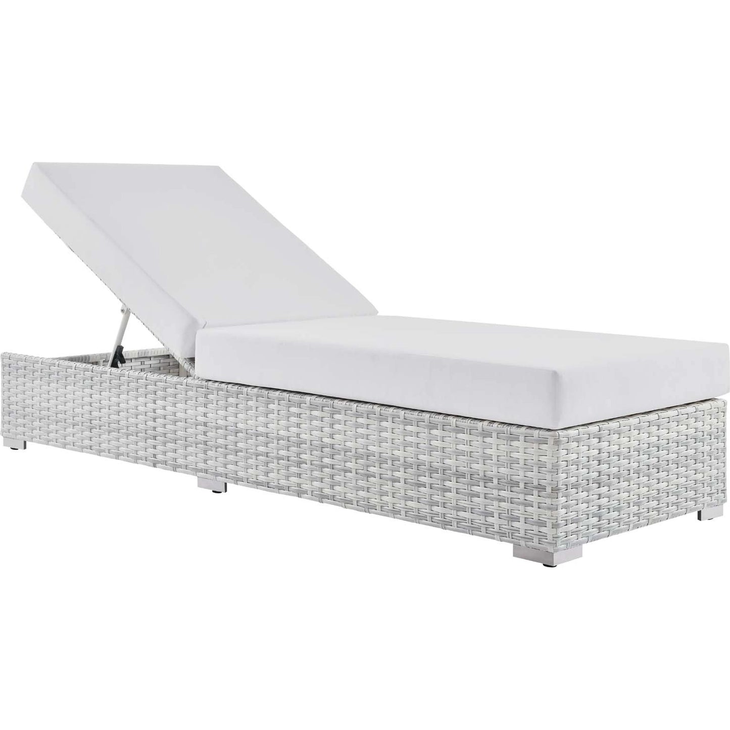 008 SI-1927481 | Primary Silo | Amelia Chaise by Evans & Londeen in light gray white. Made from seat cushion is 30*47*5 in, seat cusion: all the nov-woven bags are waterproof. 6pcs polished 201 stainless steel l leg with size 4.5*4.5*1in. 2pcs #201 stainle